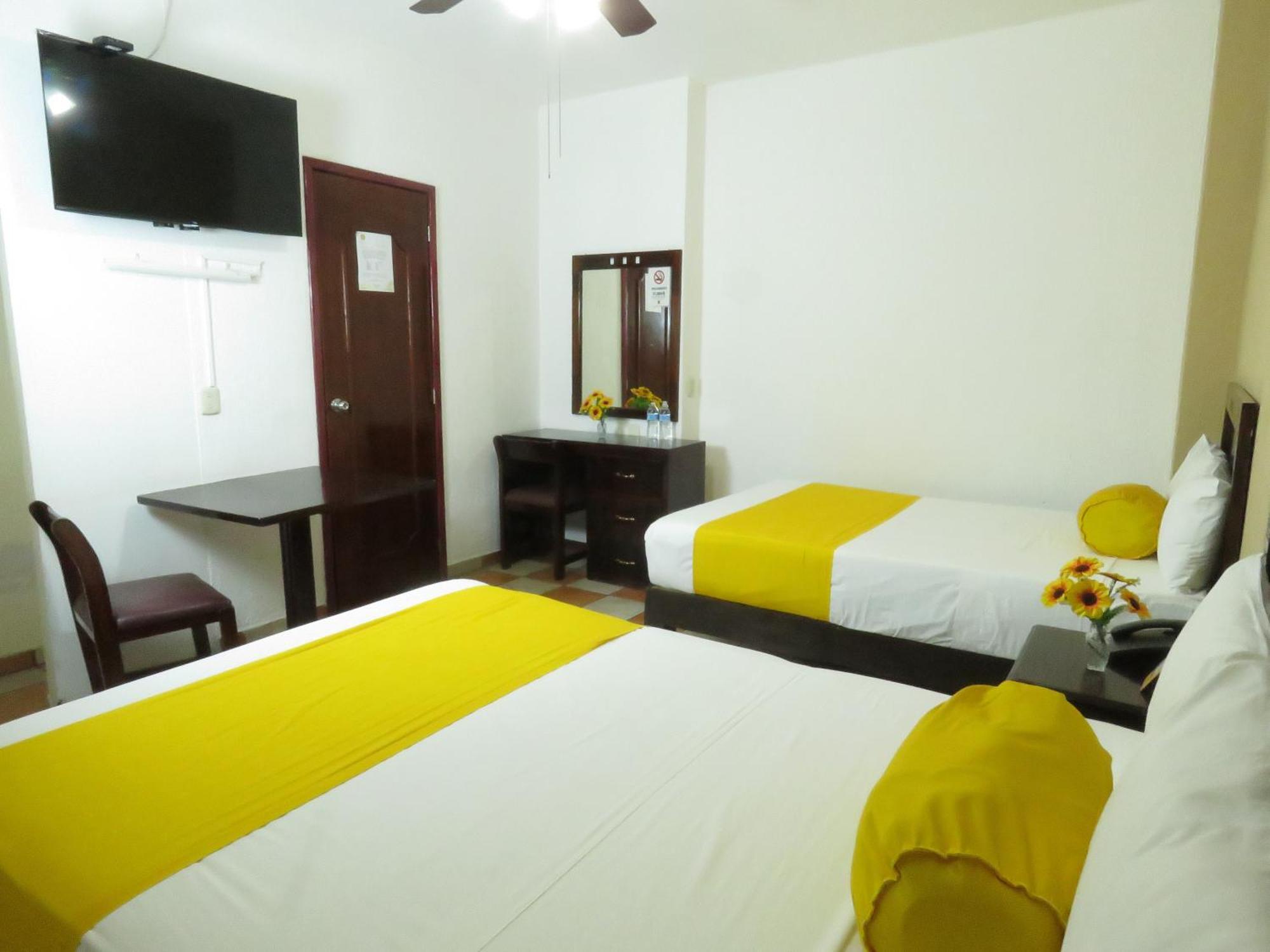 Hotel Los Girasoles 特皮克 外观 照片