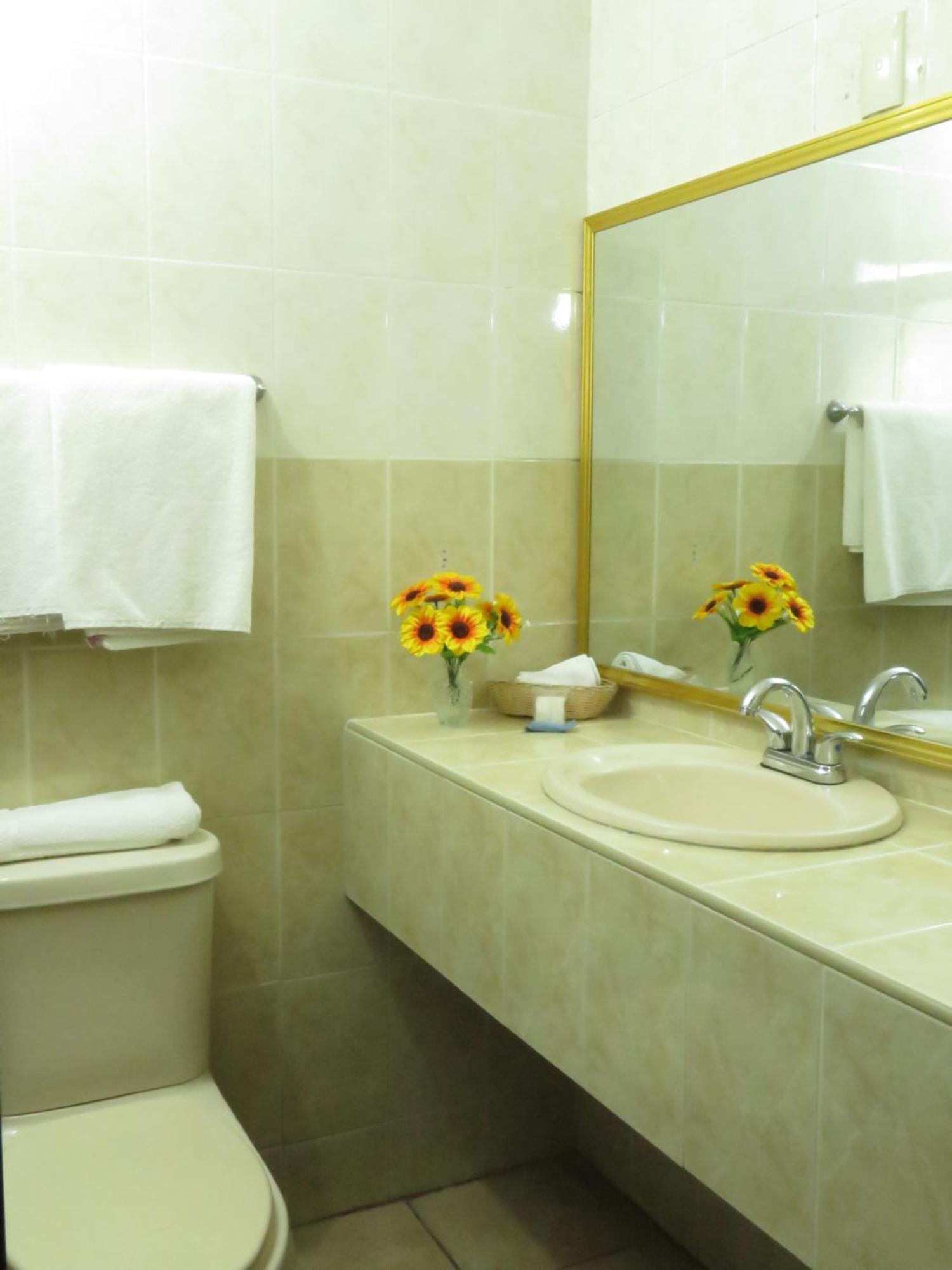 Hotel Los Girasoles 特皮克 外观 照片
