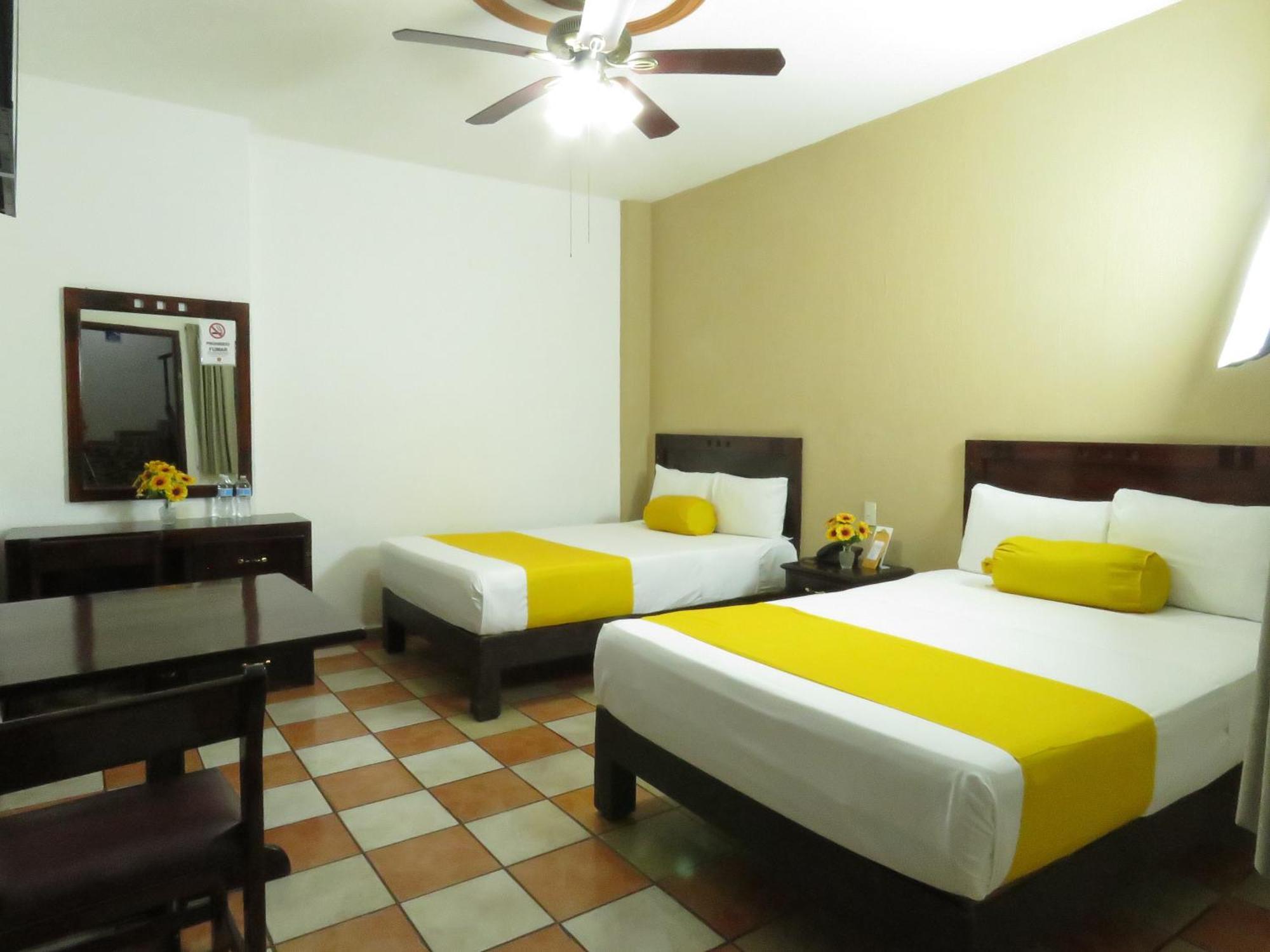 Hotel Los Girasoles 特皮克 外观 照片